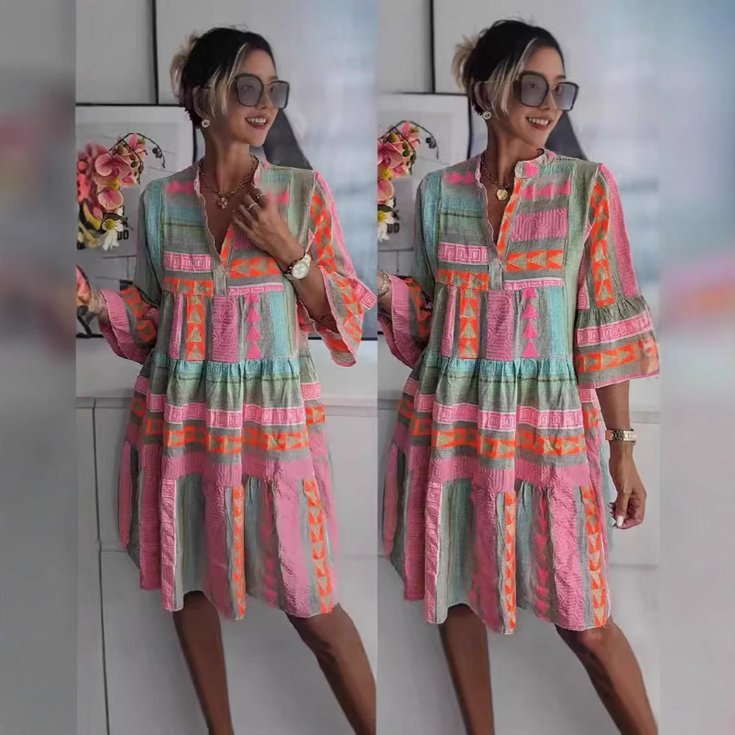 Damen luftiges Boho-Kleid mit eingewebten Mustern und kurzen Ärmeln EB