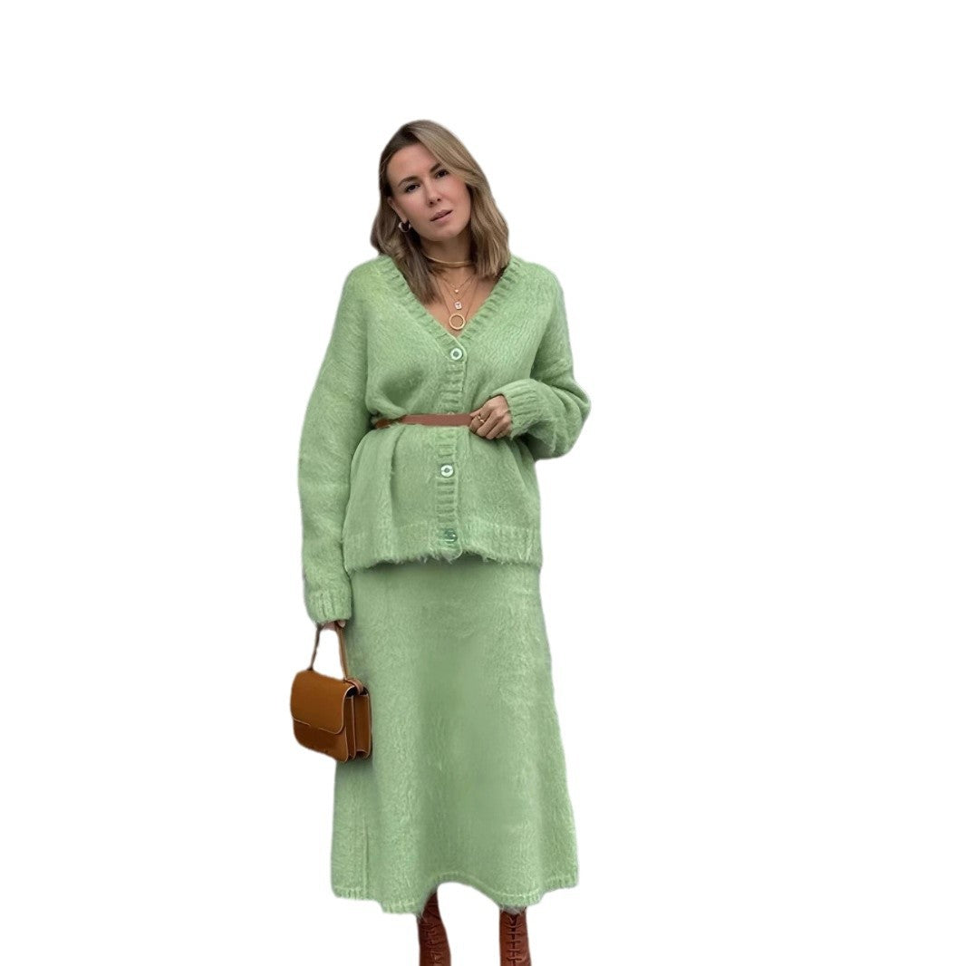 Damen Oversized Strickjacke mit tiefem V-Ausschnitt und großen Knöpfen EB