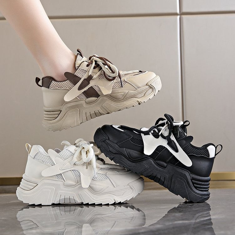 Damen Sportliche Chunky Sneaker mit atmungsaktiven Netzdetails und dämpfender Sohle EB