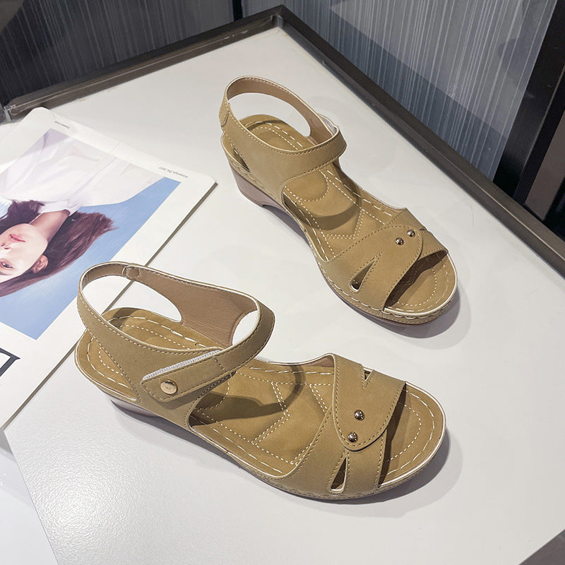 Damen komfortable Riemensandalen mit modischem Schnitt EB