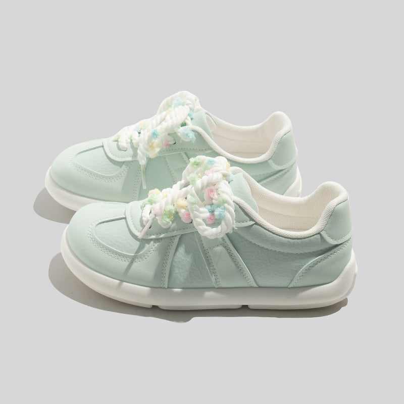 Damen Sneaker mit einzigartiger Blumendekoration und flexibler Komfortsohle EB