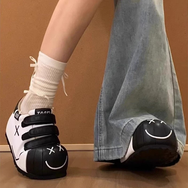Damen bequeme Clogs mit praktischem Klettverschluss und einzigartigem Design EB