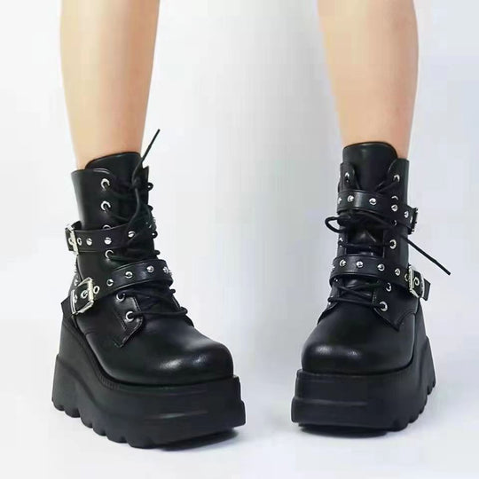 Damen Plateau-Stiefeletten mit modischen Schnallen und robuster Sohle EB