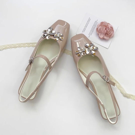 Damen Slingback-Pumps mit glamourösem Blumenschmuck und stilvollem Design EB
