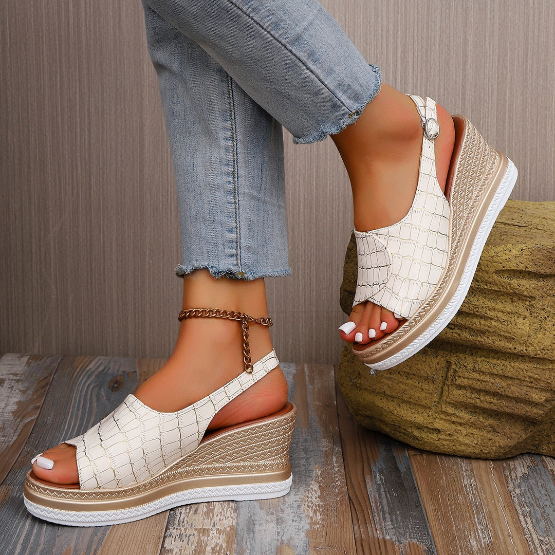 Damen Plateau Sandalen mit elegantem Schlupfdesign EB