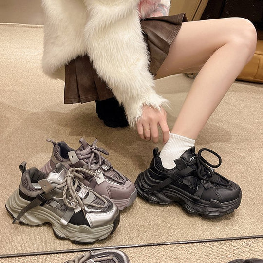 Damen Sportliche Sneaker mit atmungsaktivem Mesh-Obermaterial und strapazierfähigem Design EB