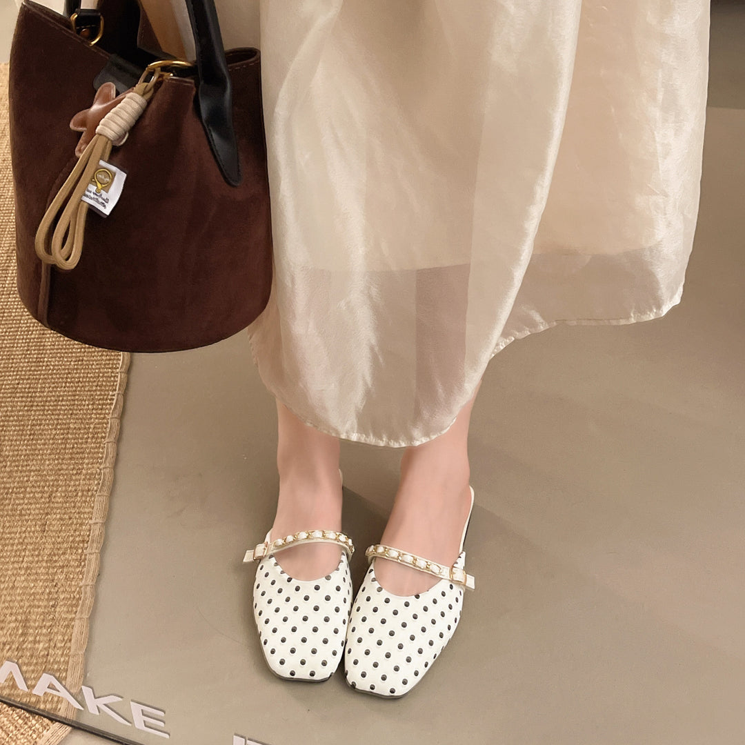 Damen Trendige Slipper mit Punkten und elegantem Riemendetail EB
