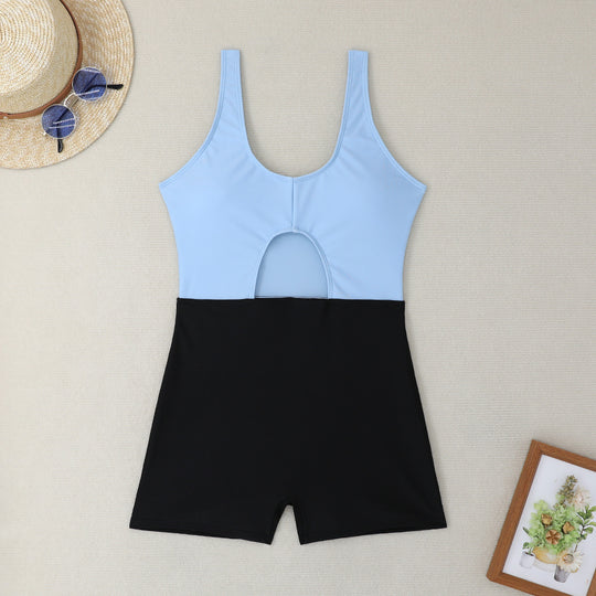 Damen Einteiliger Badeanzug mit aufregendem Cut-Out und Shorts EB