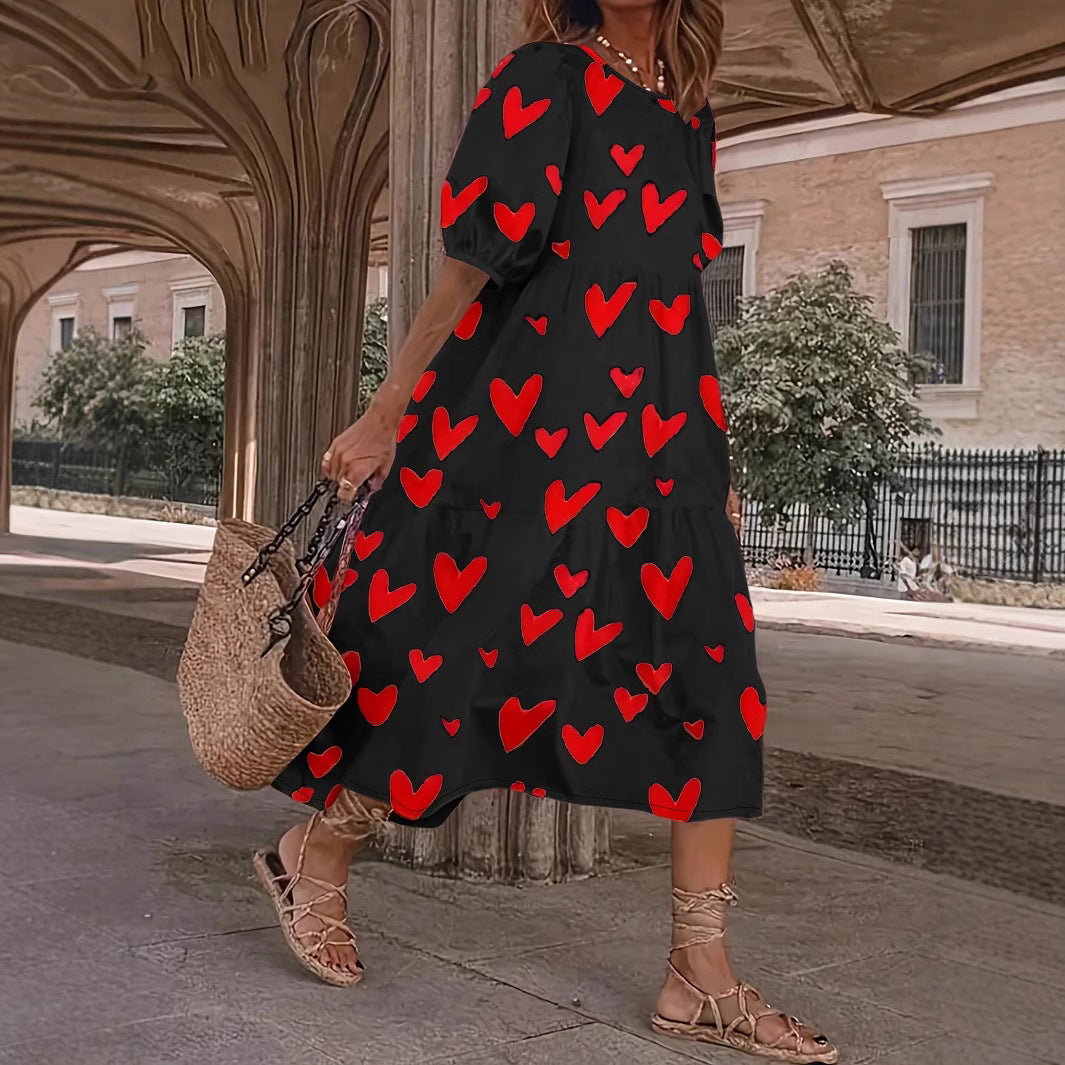 Damen Minikleid mit modernem Herzmuster und luftigen Ärmeln EB
