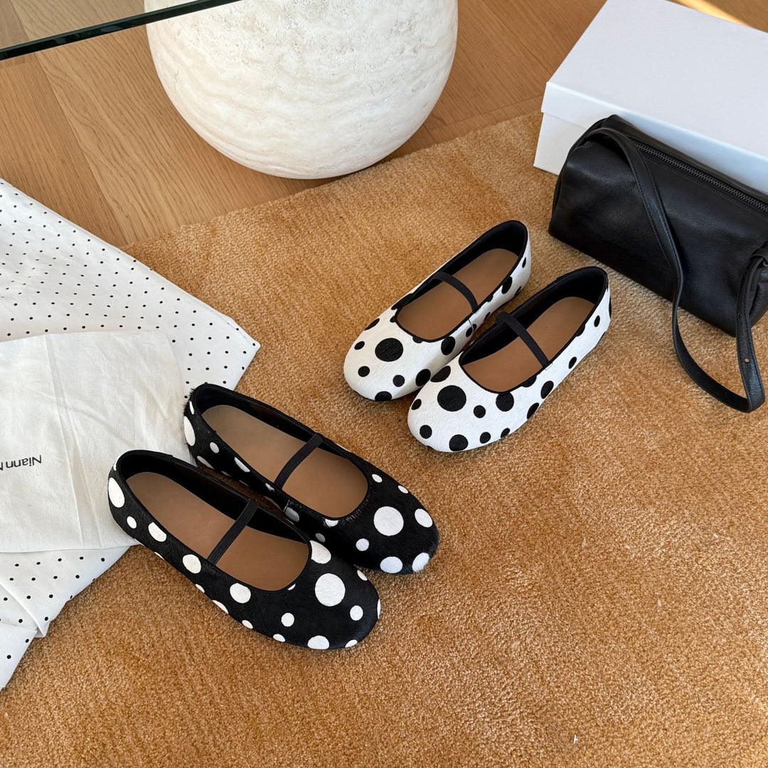 Damen Ballerinas mit dekorativem Punktmuster und rutschfester Sohle EB