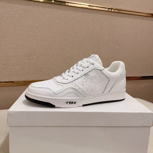 Damen Sportschuhe mit modernem Obermaterial und atmungsaktiver Innensohle EB