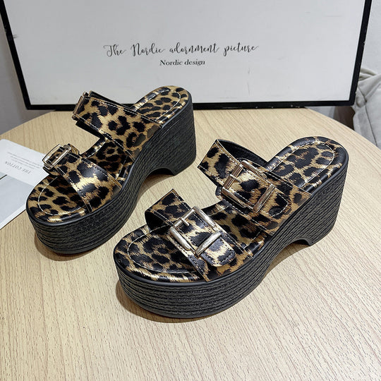 Damen Plateau-Sandalen mit modischem Schnallen-Design EB