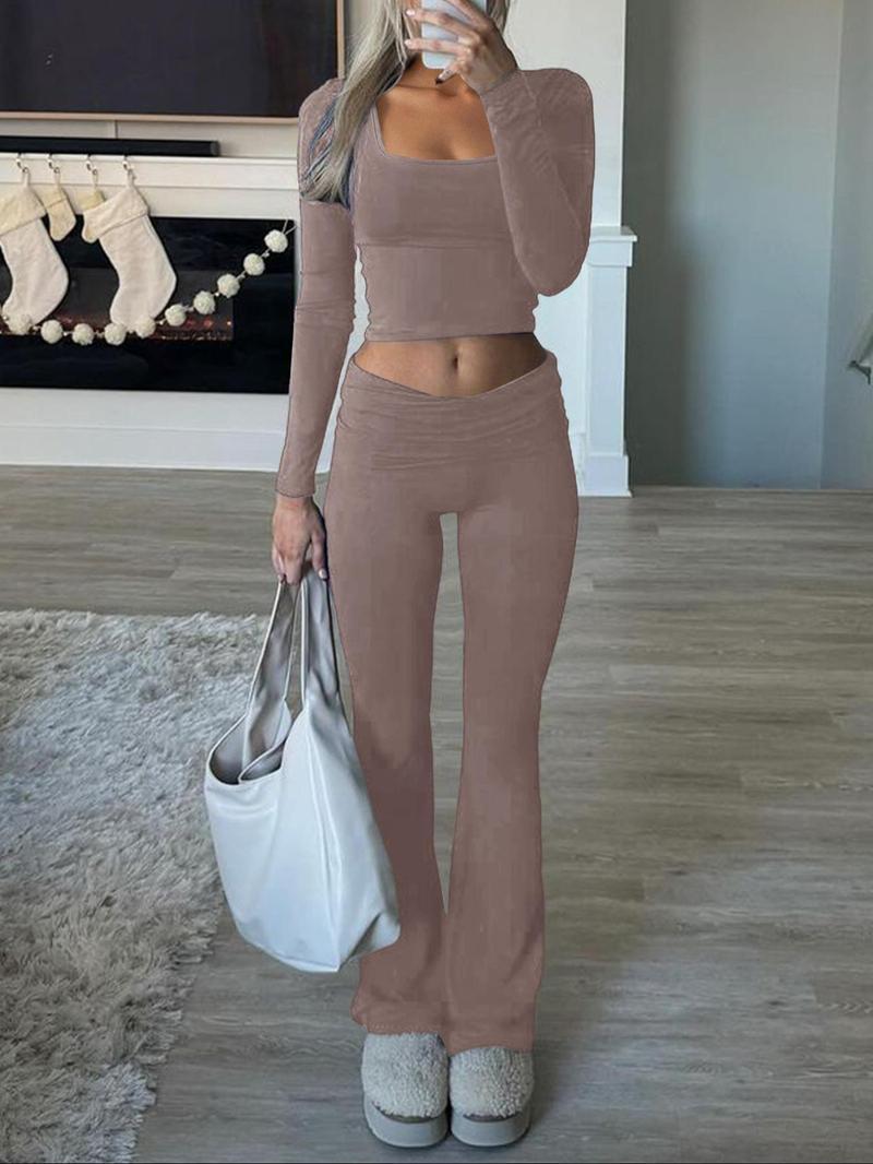 Damen Sportliches Set mit langärmligem Oberteil und weiter Hose EB