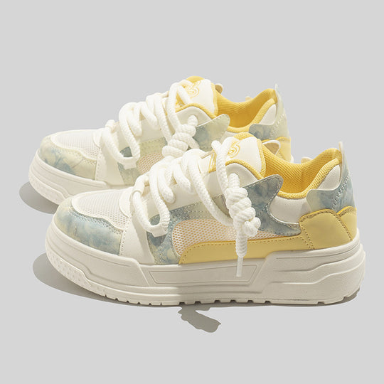 Damen Sportliche Sneakers mit atmungsaktiver Oberflächenstruktur und eleganter Gummisohle EB