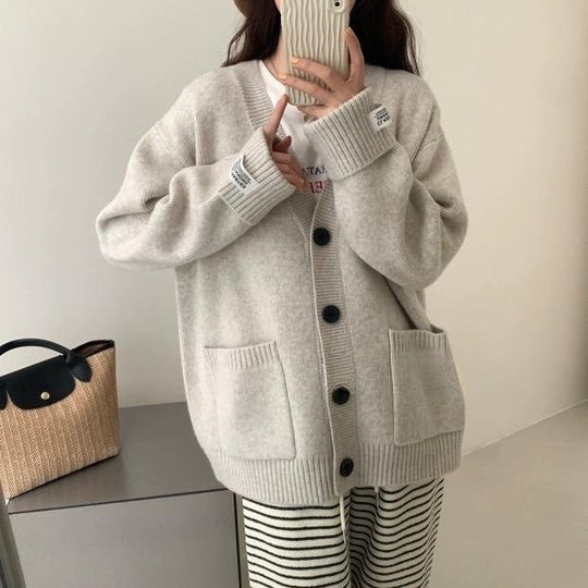 Damen Grob gestrickter Cardigan mit großen Taschen und tiefem V-Ausschnitt EB
