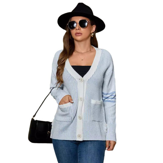 Damen modische Strickjacke mit Knopfdetails und praktischen Taschen EB