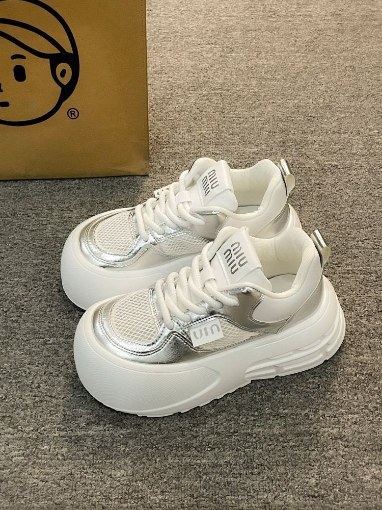 Damen Chunky-Sneaker mit glänzenden Akzenten und dämpfender Sohle EB