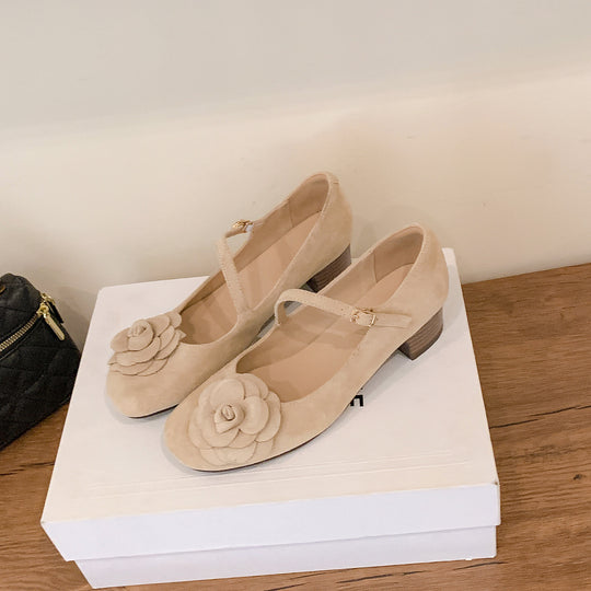 Damen Ballerina-Schuhe mit dekorativem Blumenakzent und elegantem Riemen EB