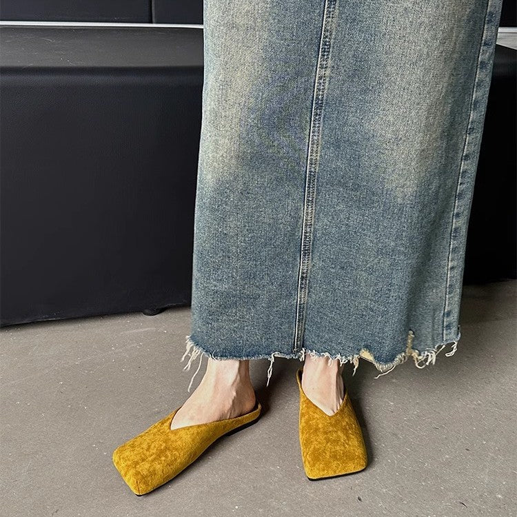 Damen Mokassins mit modernen V-Ausschnitten und weichem Velours EB