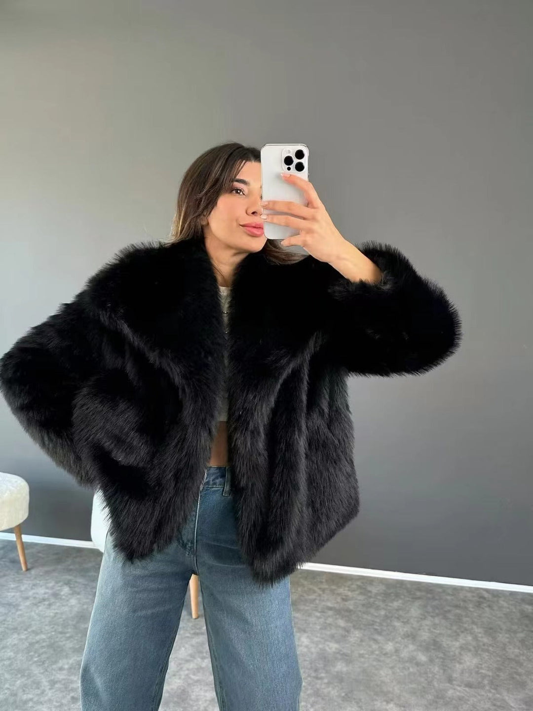 EB | Embrace Cropped Große Revers Plüschjacke
