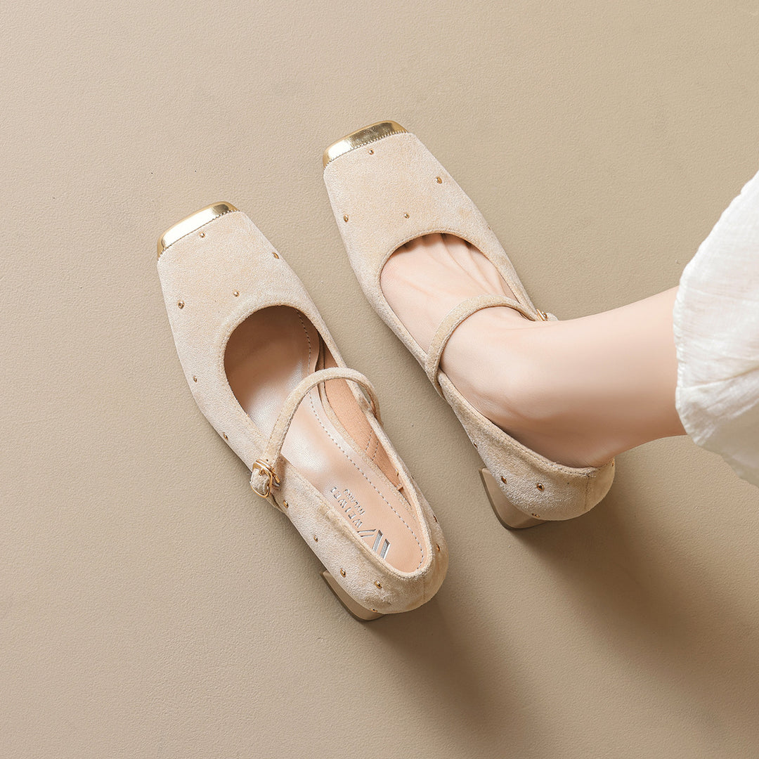 Damen Pumps mit elegantem Riemchen und funkelnden Strassapplikationen EB