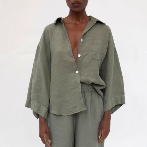 Damen Lässige Leinenbluse mit bequemen Schnitt und praktischen Taschen EB