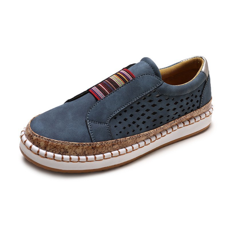 Damen lässige Slip-On Sneakers mit perforierten Details EB