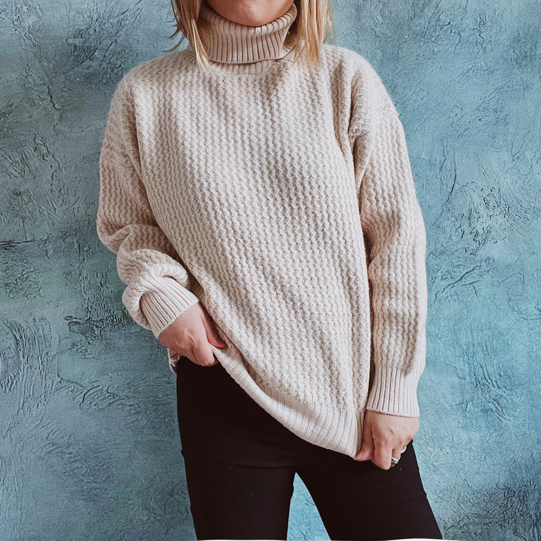 Damen Grobstrickpullover mit strukturiertem Muster und hohem Kragen EB