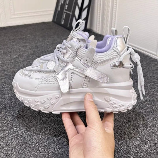 Damen Chunky Sneakers mit reflektierendem Obermaterial und innovativer Dämpfung EB