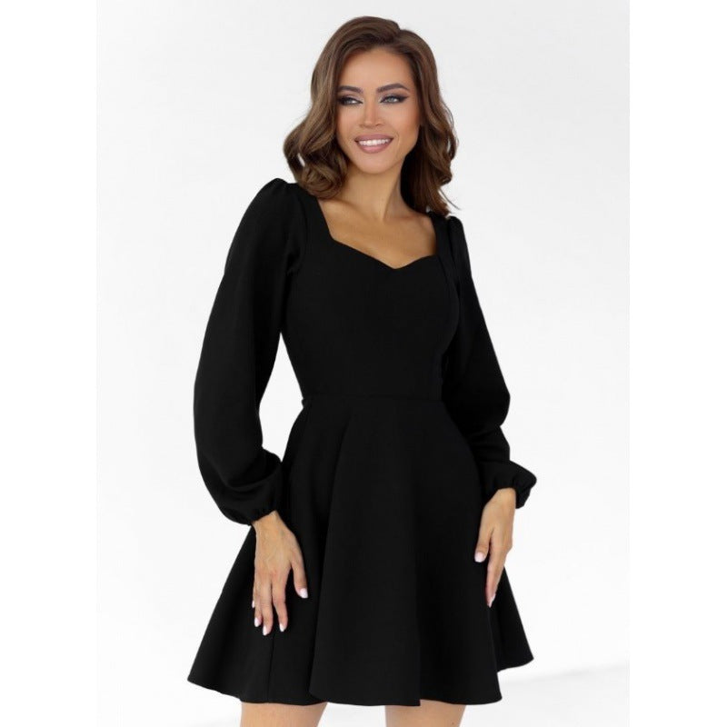 Damen Minikleid mit Puffärmel und Herz-Ausschnitt EB