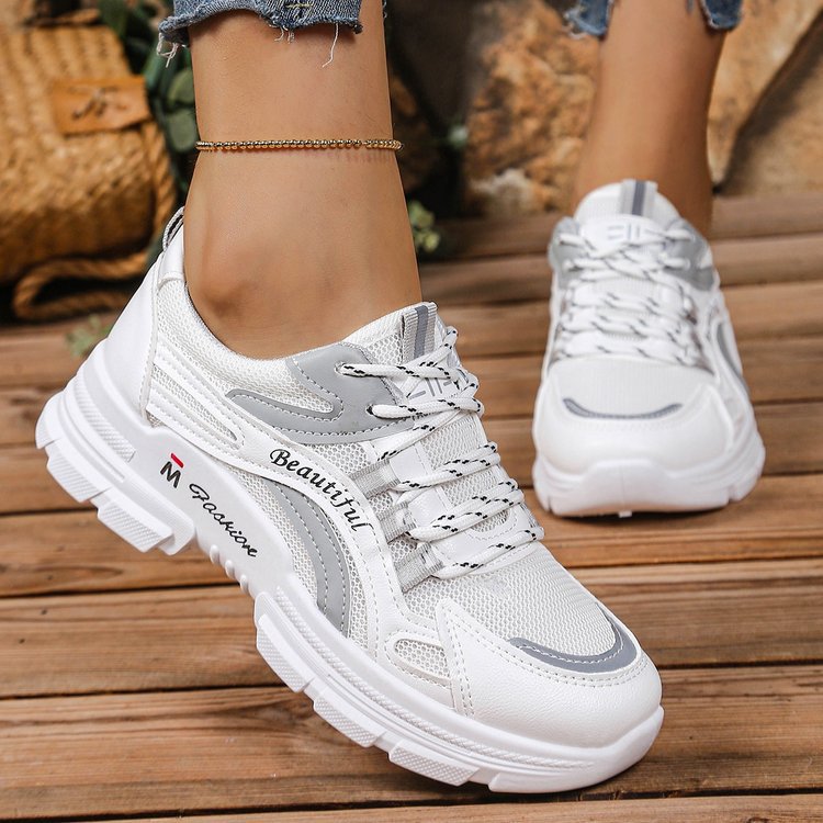 Damen Sportliche Sneakers mit atmungsaktivem Mesh-Obermaterial und komfortabler Dämpfung EB