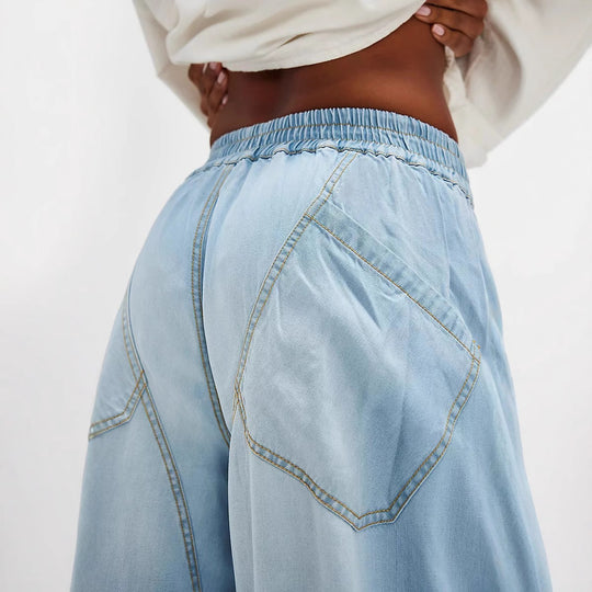 Damen Lässige weite Denim-Jeans mit elastischem Bund und praktischen Taschen EB