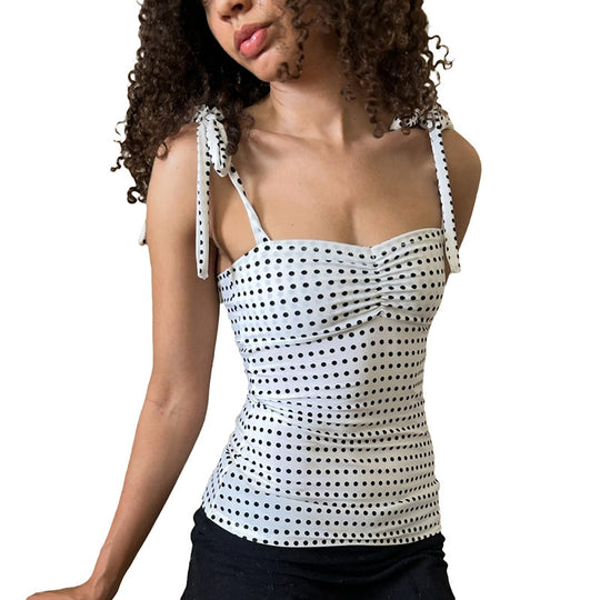 Damen Polka-Dot Top mit zartem Rüschen-Detail und verstellbaren Trägern EB