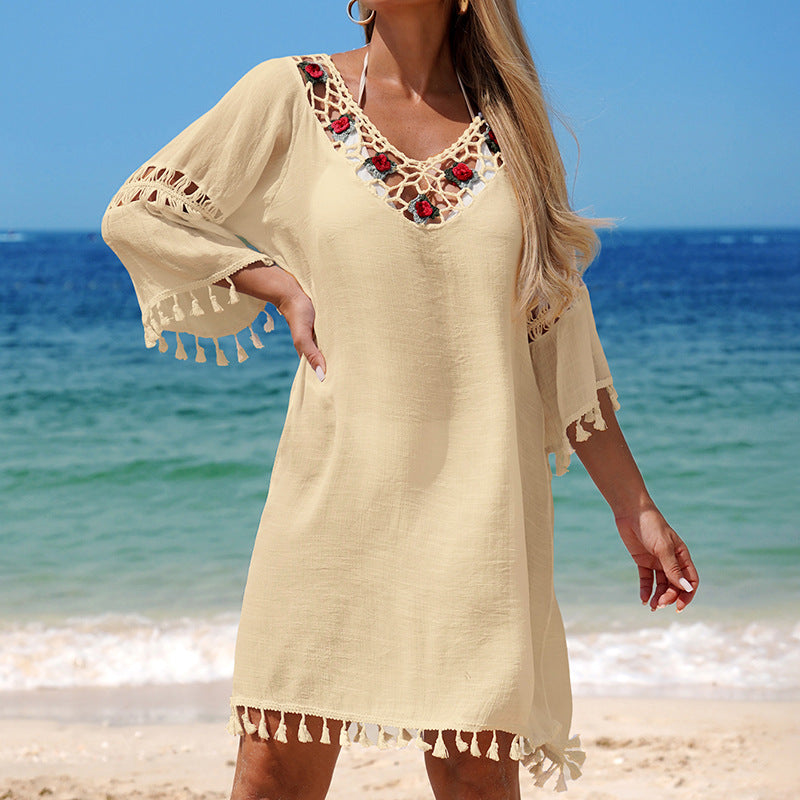 Damen Häkel-Strandkleid mit eleganter Stickerei und Fransen EB