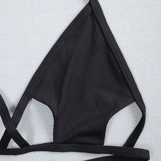 Damen Triangel-Bikini mit ausgefallenem Cut-Out und verstellbaren Trägern EB