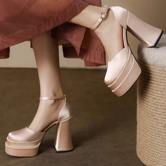 Damen Plattform-Sandaletten mit elegantem Riemchen EB