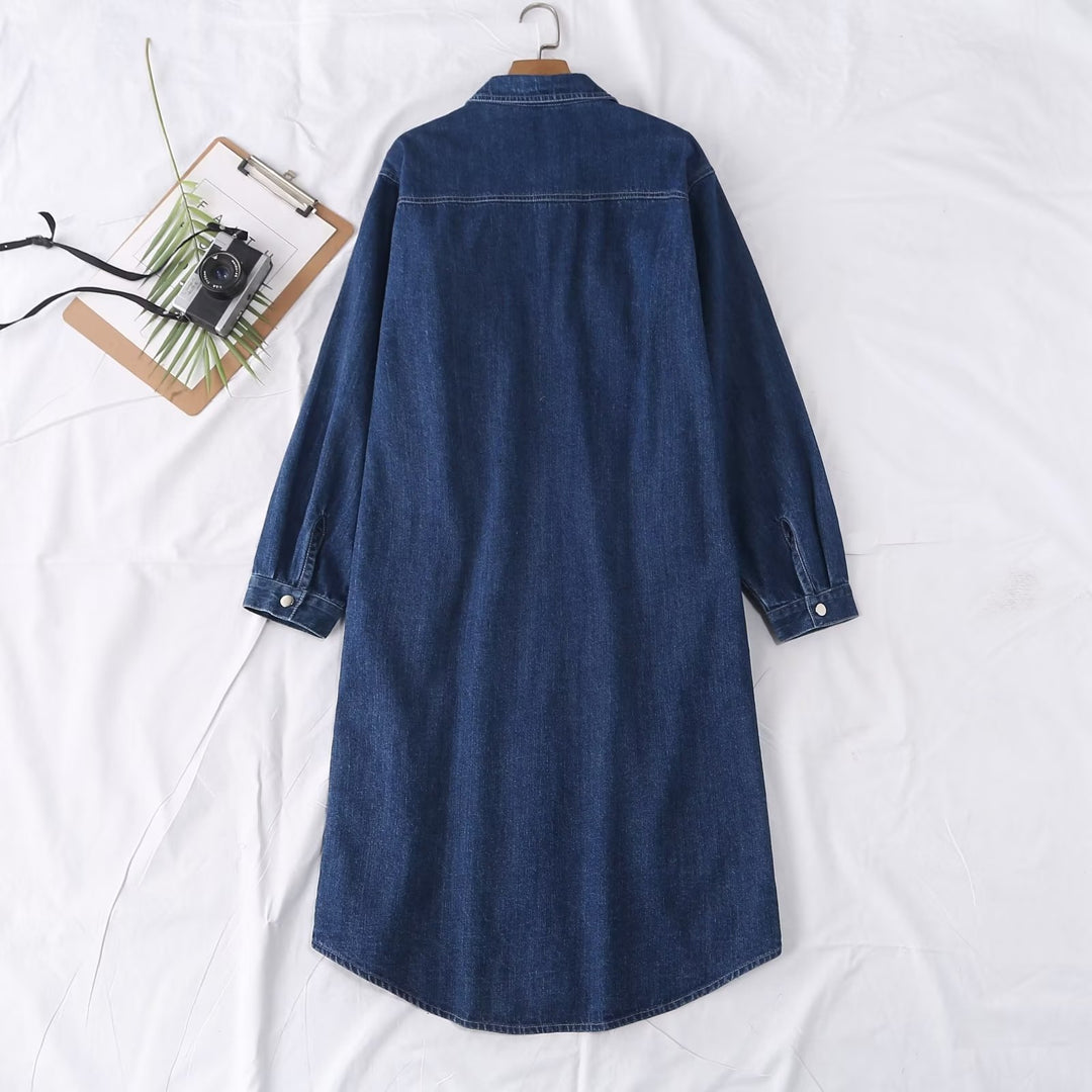 Damen Langes Denim-Hemdblusenkleid mit Knopfleiste und Brusttaschen EB