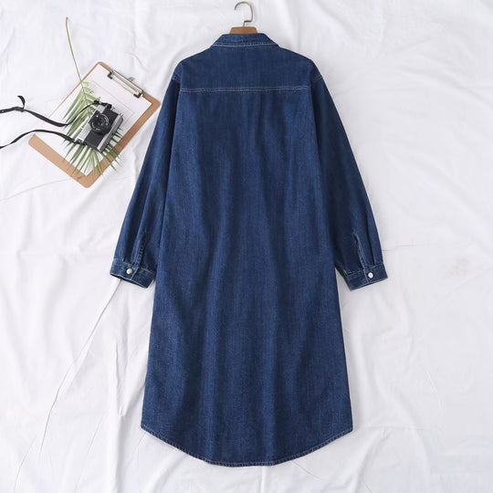 Damen Langes Denim-Hemdblusenkleid mit Knopfleiste und Brusttaschen EB
