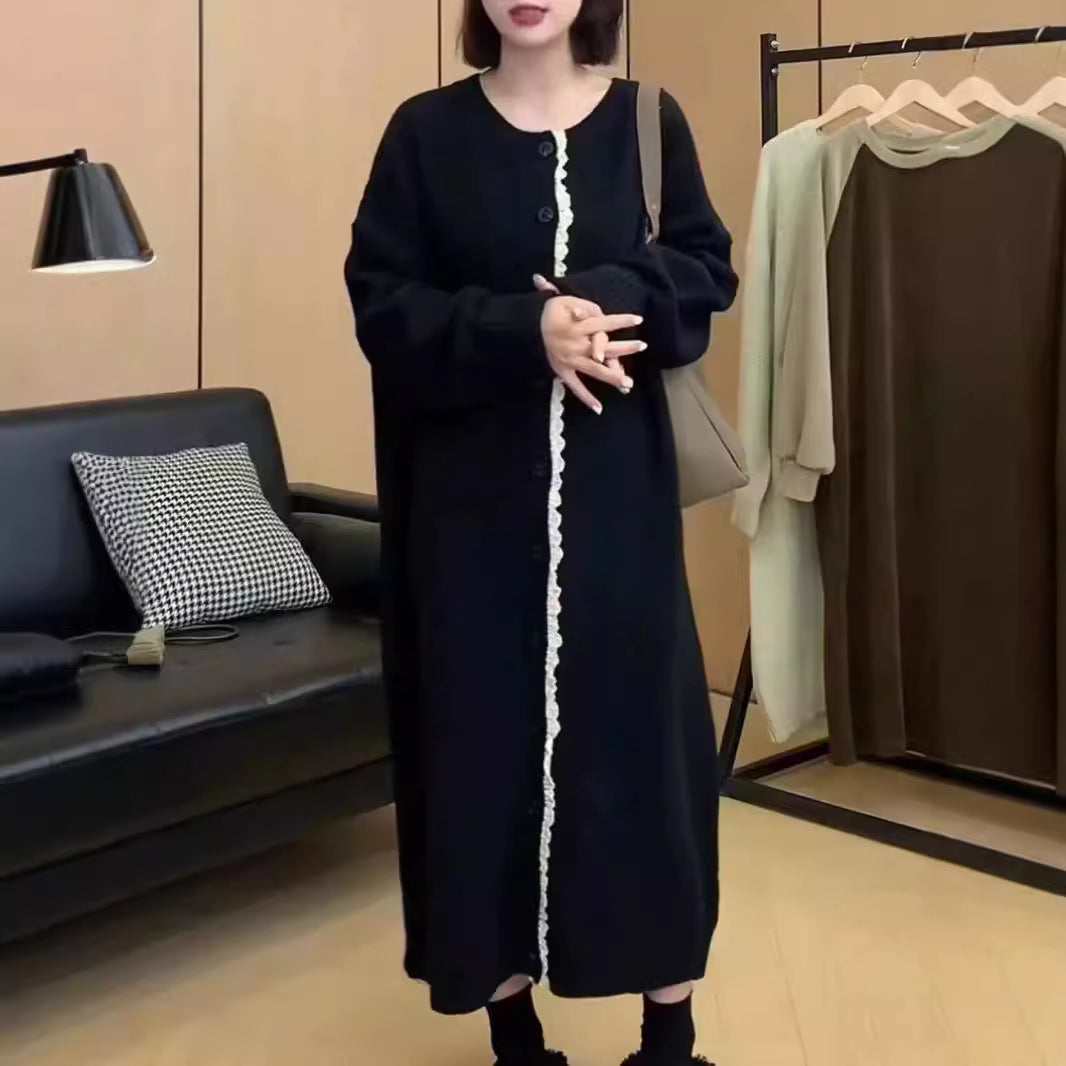 Damen Strickkleid mit Knopfdetaillierung und V-Ausschnitt EB