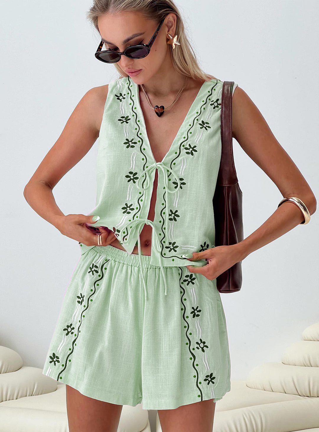 Damen luftiges Zweiteiler-Set mit floraler Stickerei EB