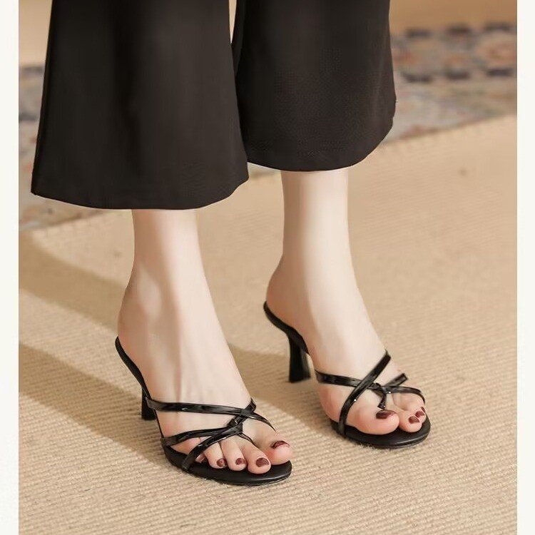 Damen Slingback Sandaletten mit elegantem Riemendesign und bequemer Absatzhöhe EB