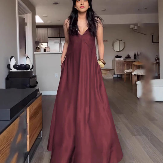 Damen Maxikleid mit elegantem V-Ausschnitt und praktischen Taschen EB