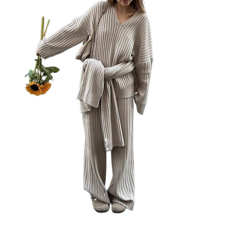 Damen Strickanzug mit lässigem und modernem Schnitt EB