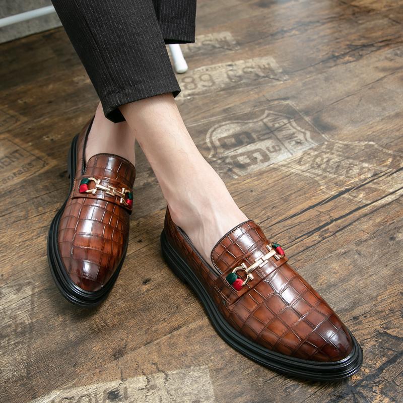 Herren Elegante Loafers aus hochwertigem Leder mit modischen Details EB