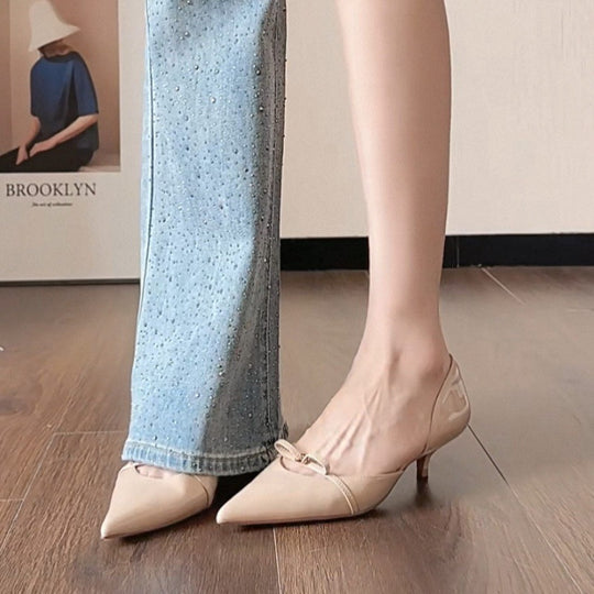 Damen Elegante Lack‑D'Orsay‑Pumps mit spitzer Zehenkappe, niedrigem Kittenabsatz und zartem Zierriemchen EB