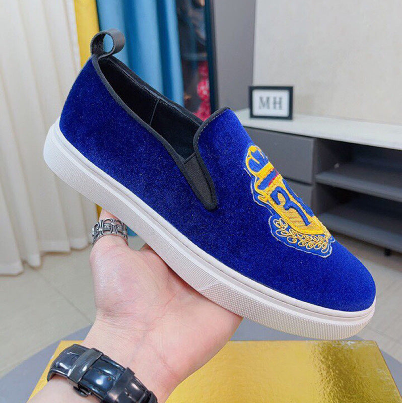 Damen Slip-On Sneakers mit modischem Zierdetail und gepolsterter Sohle EB