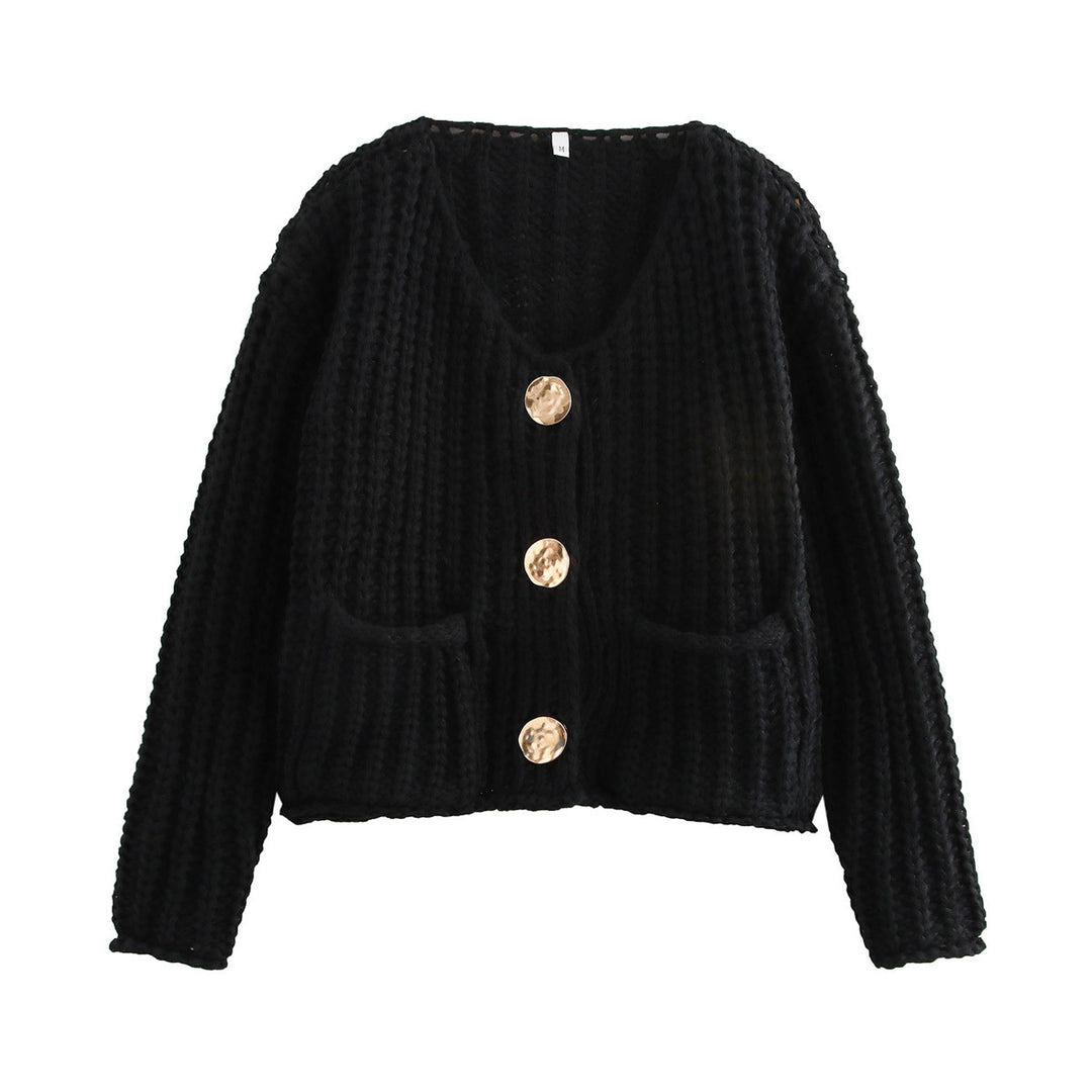 Damen Kurzcardigan im Rippen-Grobstrick mit aufgesetzten Taschen und Statementknöpfen EB