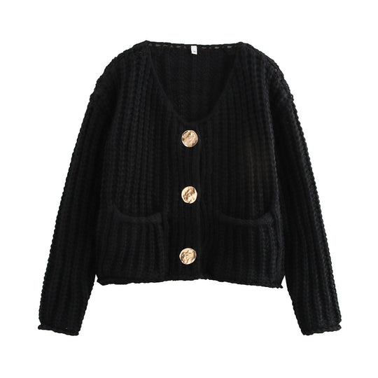 Damen Kurzcardigan im Rippen-Grobstrick mit aufgesetzten Taschen und Statementknöpfen EB