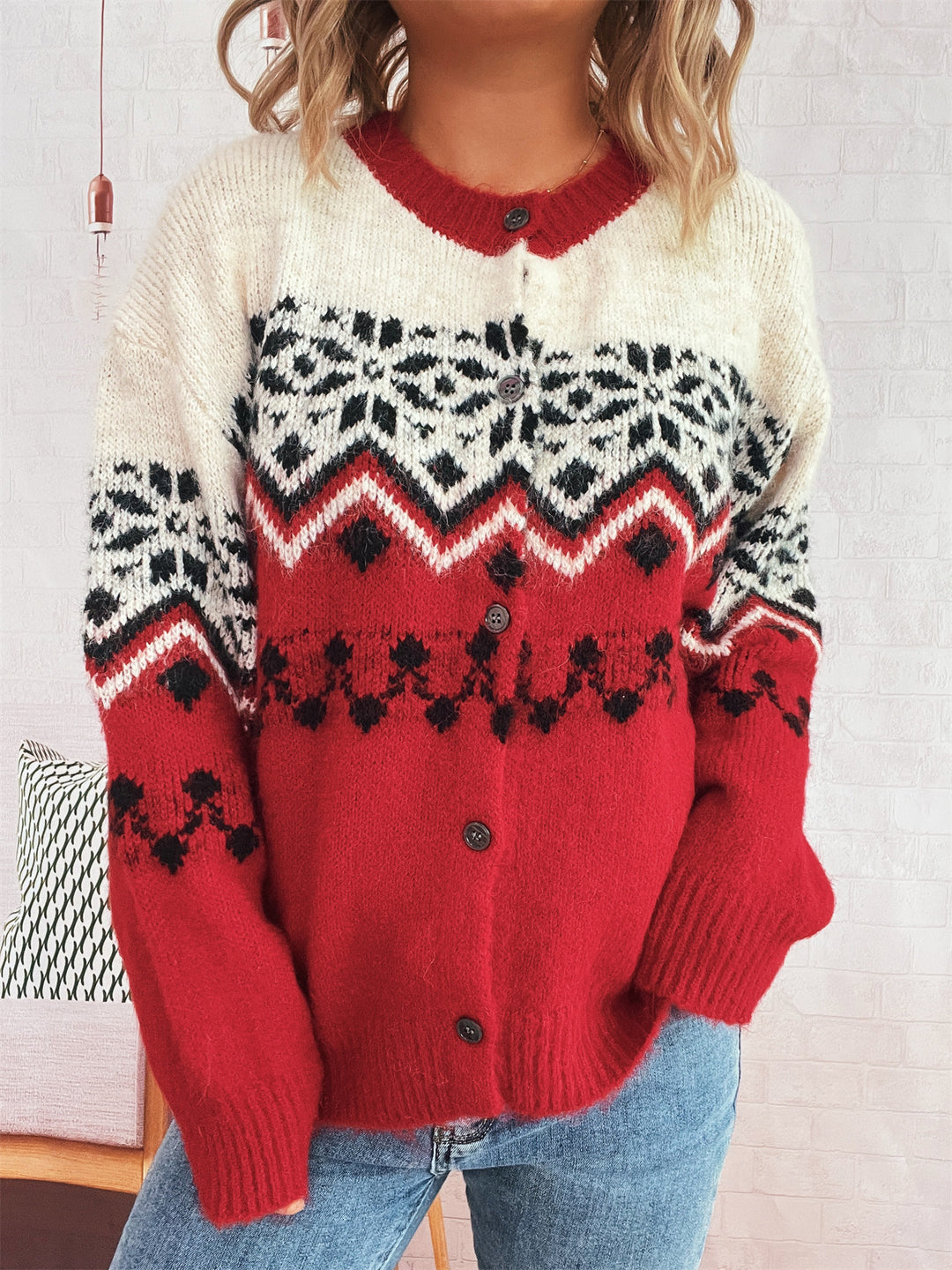 Damen kuschelige Strickjacke mit großem Muster und hochwertiger Verarbeitung EB