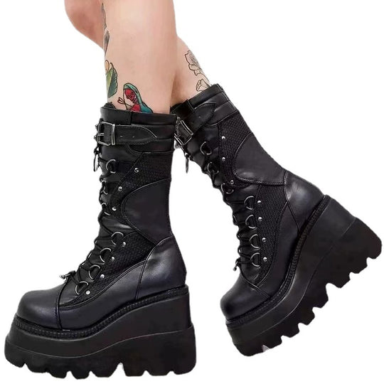 Damen nan knöchelhohe Plateau-Bikerstiefelette mit Schnürung, Zierring und Doppelriemen EB